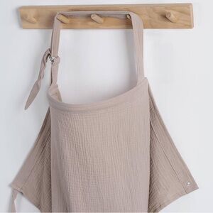 💥 NWT Beige Muslin Nursing Cover / Baby Cover